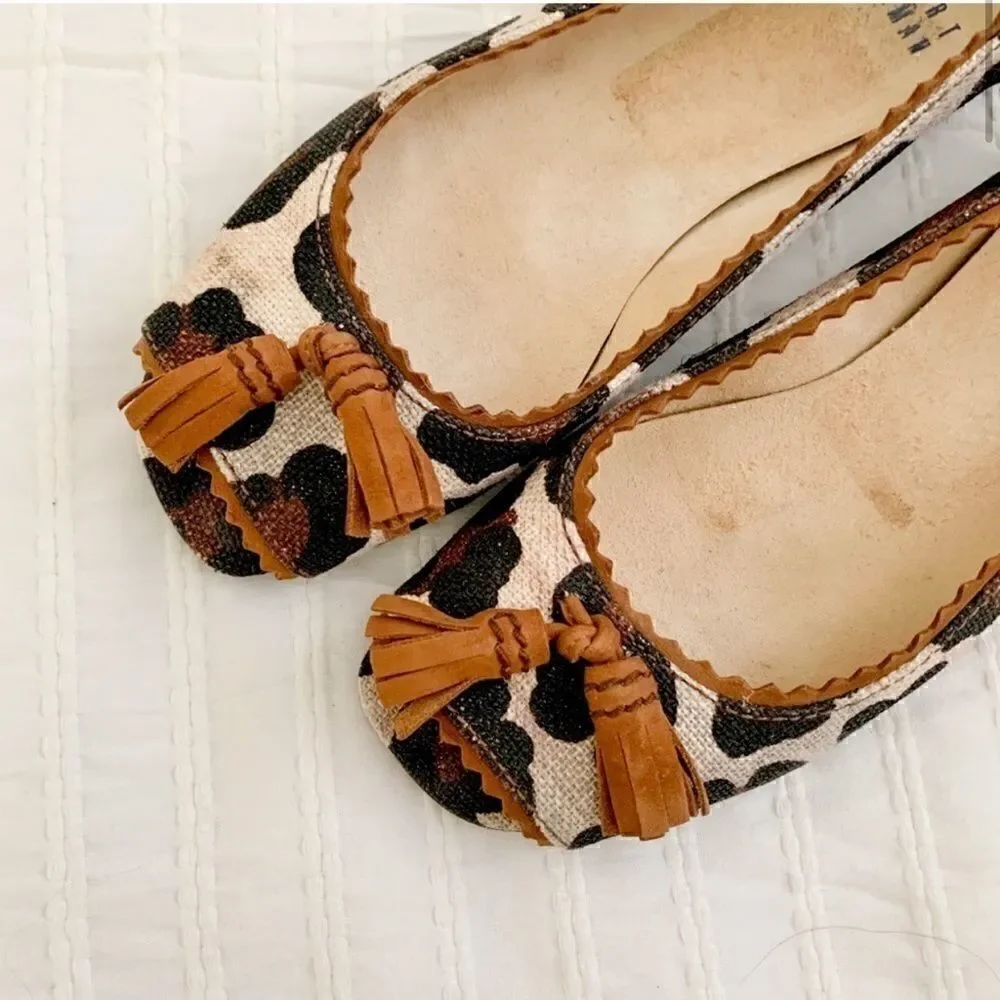 STUART WEITZMAN canvas leopard print flats